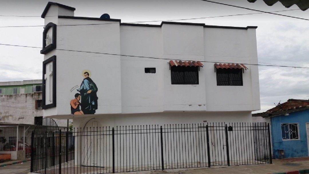 ¡Ni Dios se aguanta la bulla! La pelea entre un sacerdote y una cantina