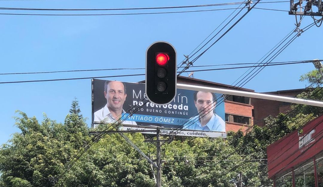 elecciones regionales, candidatos, Santiago Gómez, Federico Gutiérrez: Denuncian valla de Santiago Gómez con la imagen de Federico Gutiérrez