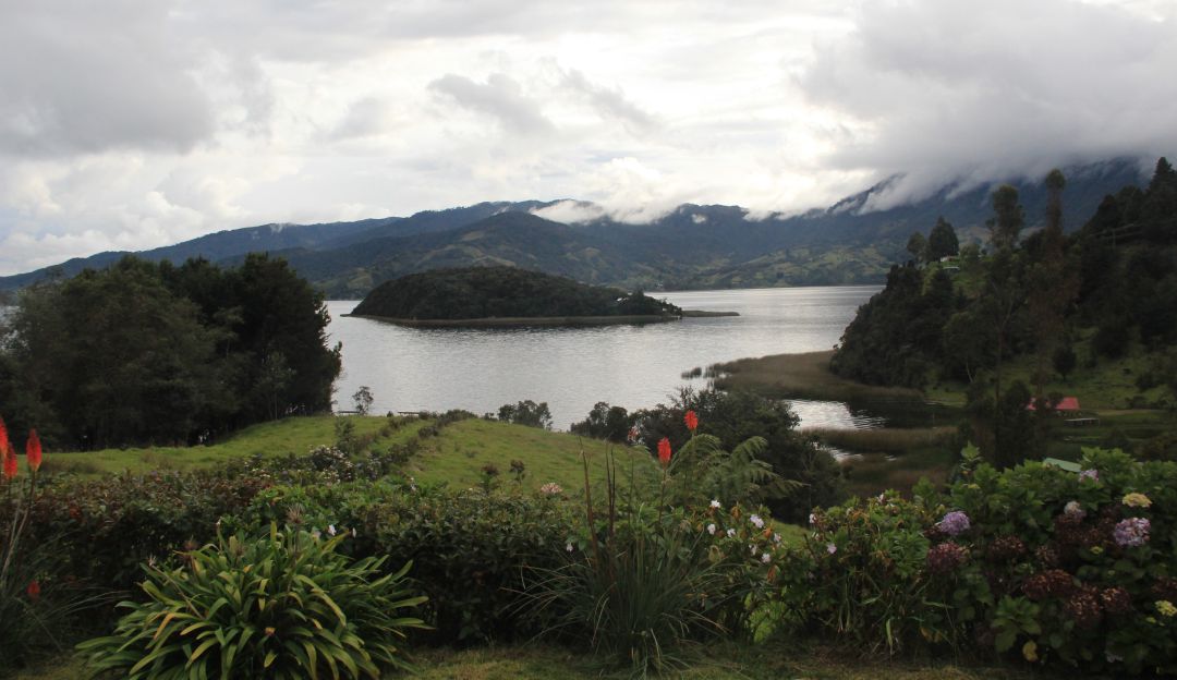 Laguna La Cocha: Buzos especializados limpiarán 'La Cocha'