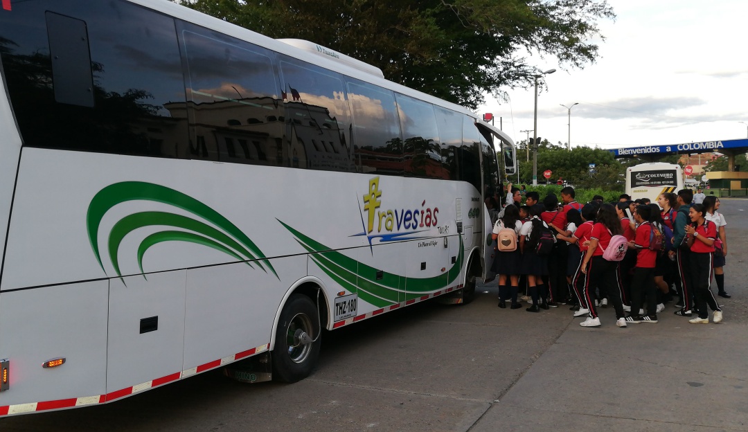 Transporte escolar entre Colombia y Venezuela