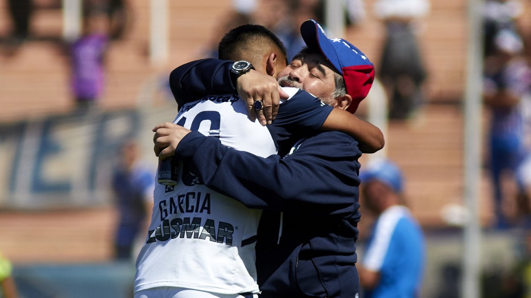 Maradona despierta al 'Lobo'