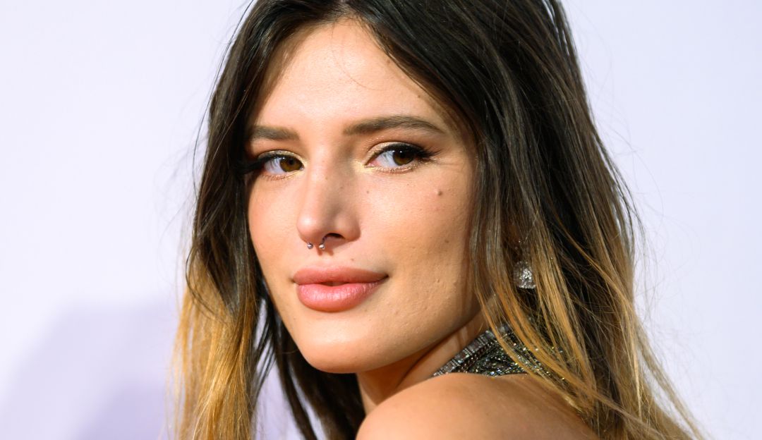 Bella Thorne en topless: ¡Topless y estrenando novia! Bella Thorne publica intima foto con su pareja