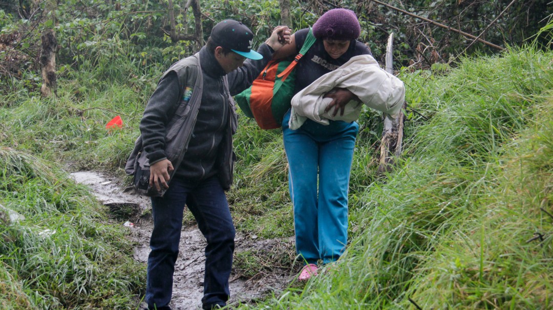 Colombia en 10 meses registra 15.140 desplazados y 16.500 confinados