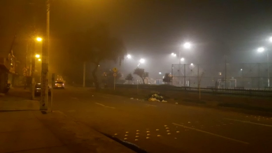 Capa de humo por incendio forestal cubrió el occidente de Bogotá