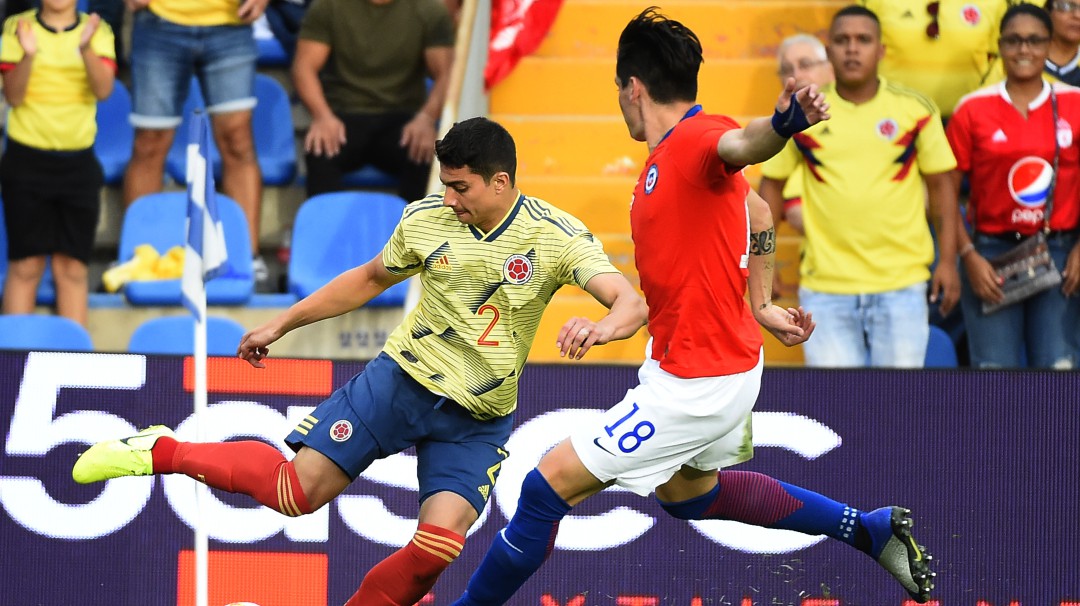Colombia jugó, Chile pegó y el marcador no se movió