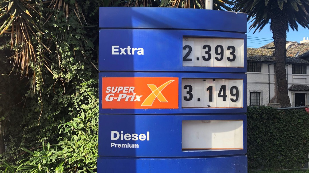 Combustible más caro y menos clientes en medio de protestas en Quito