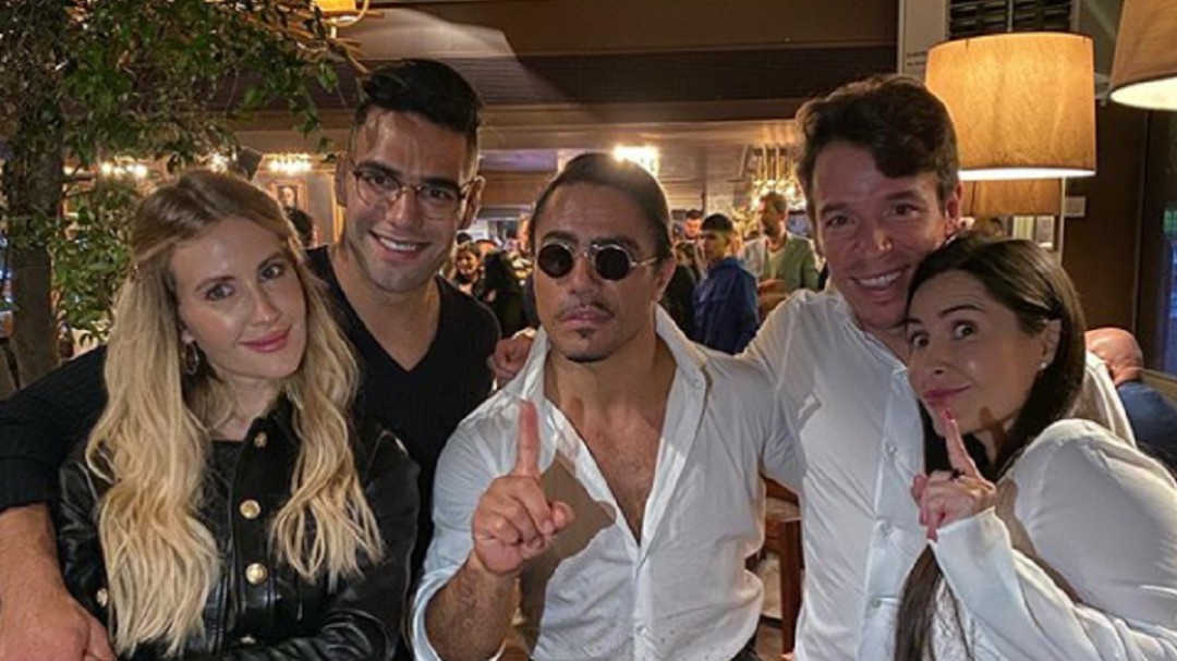 Falcao y Rigo compartieron en lujoso restaurante de Estambul