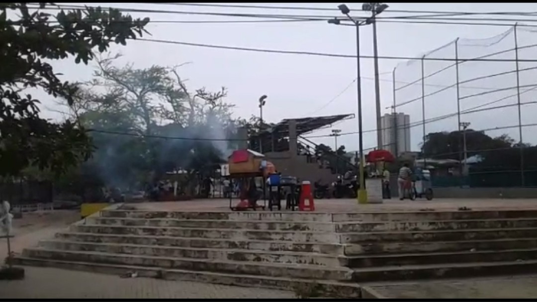 Unidad deportiva de El Campestre en Cartagena, a merced de los salseros