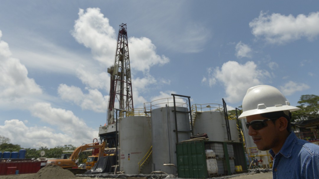Petrolera ecuatoriana reporta barriles por más de 128 mil barriles diarios