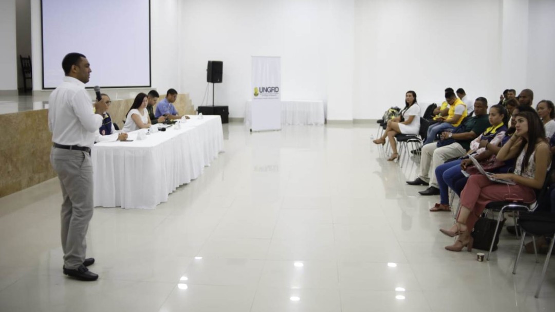 Taller de "Huracanes: Una Oportunidad para Prevenir y Prepararse"