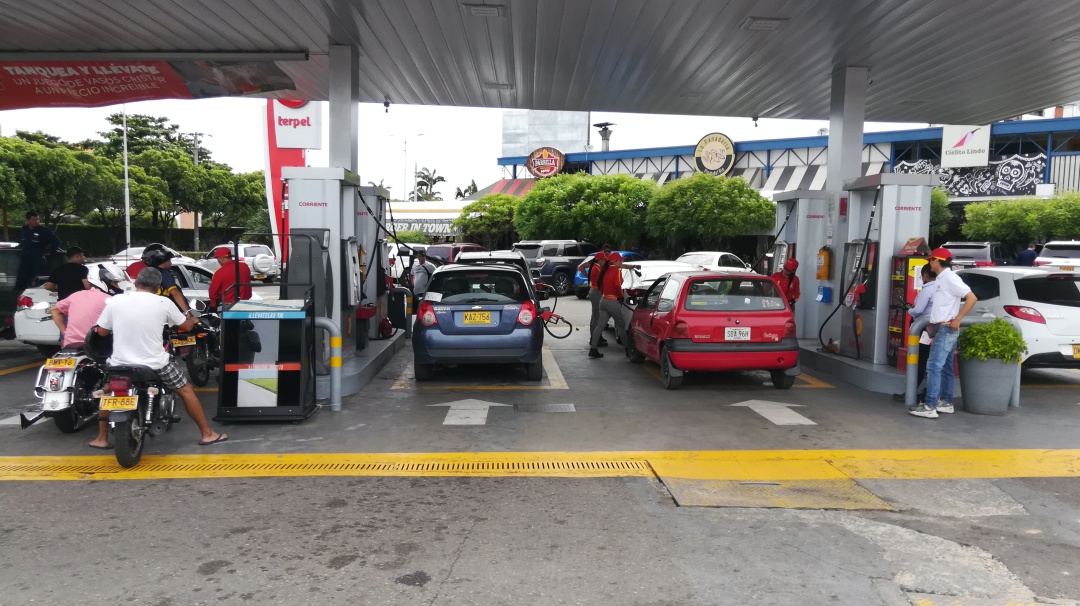Trazan medidas para evitar desabastecimiento de combustible