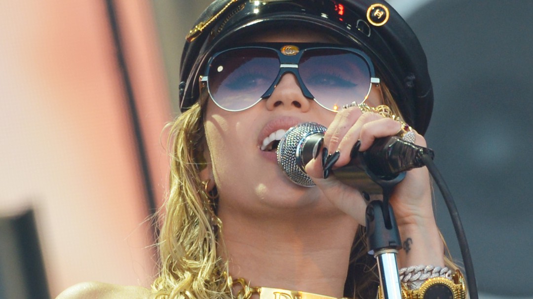 Los hombres y las mujeres que Miley Cyrus ha besado