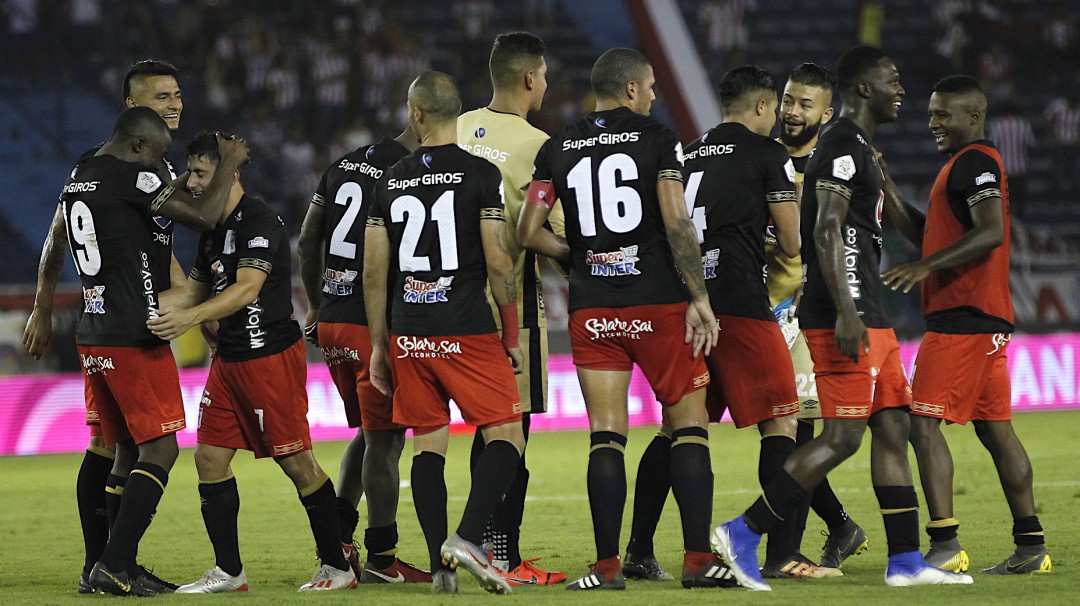 Los jugadores del FPC se pronuncian sobre el cese de actividades