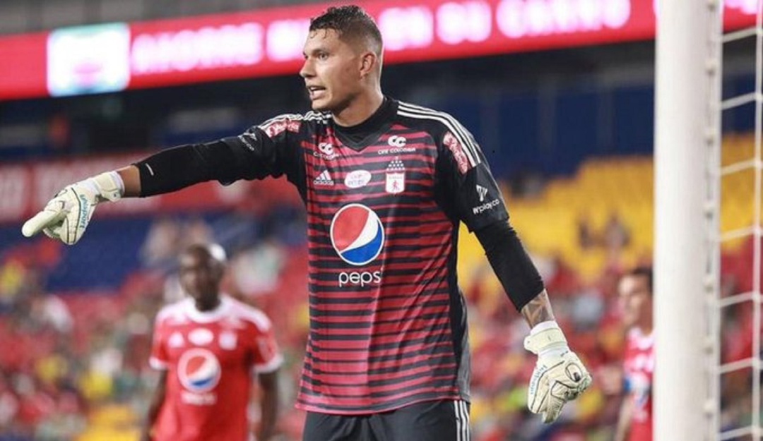 "El entrenador de arqueros de América tiene sus limitaciones" Neto Volpi