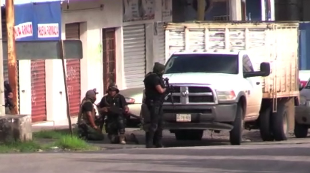 Terror en México obliga autoridades suspender operativos contra narcos