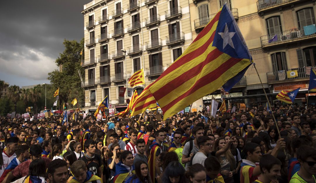 Protestas Cataluña España: Más de 500 mil personas protestan en Barcelona contra penas a separatistas