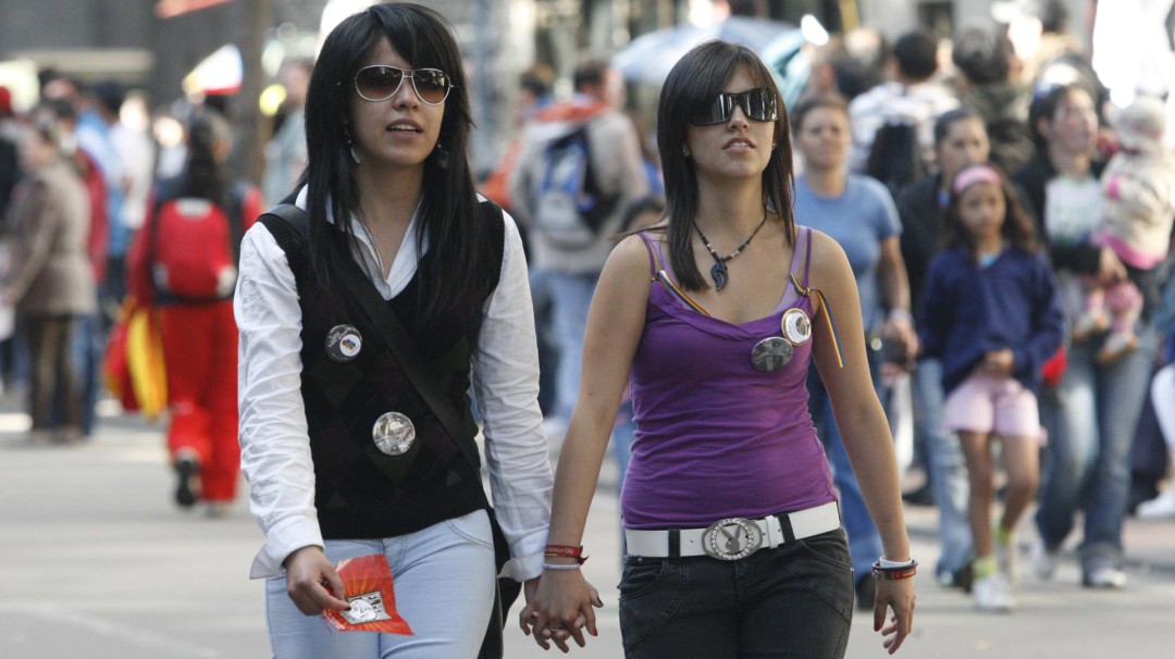 El 80% de mujeres lesbianas en Bogotá son cuestionadas por sus embarazos