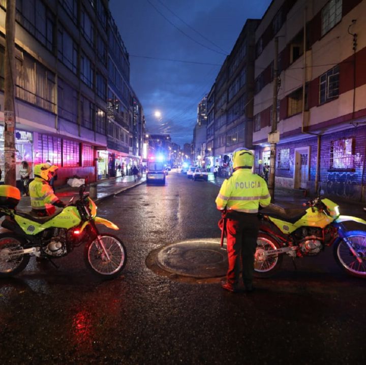 Más de 300 policías se tomaron el centro de Bogotá