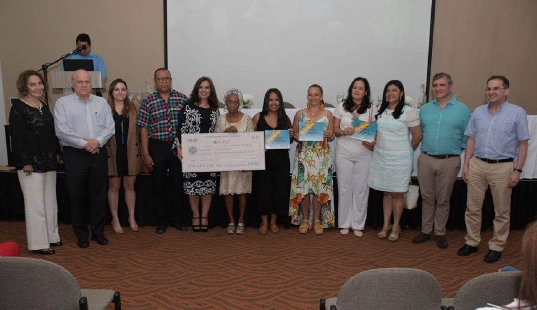 Mujeres en Cartagena: Fundación Amanecer entregó premios a Mujeres Empresarias en Cartagena