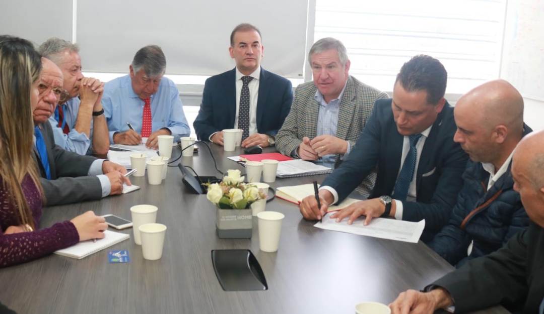 Cese actividades fútbol colombiano: Dimayor contradice a MinTrabajo sobre nueva reunión con jugadores