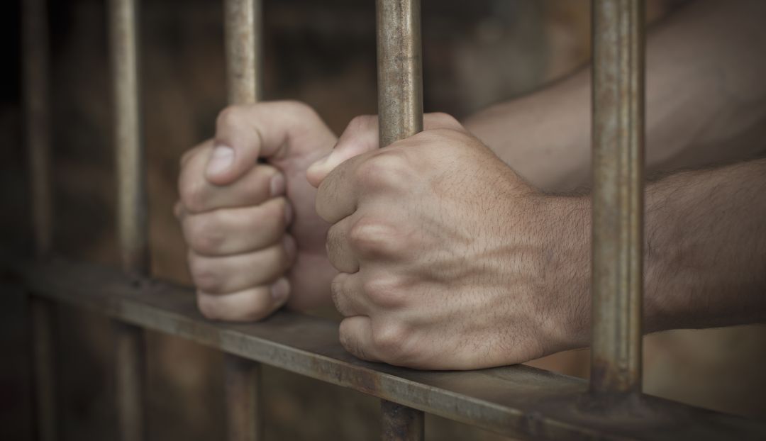 Hacinamiento en estaciones de Policía: Ordenan medidas contra hacinamiento de 1.450% en estaciones de Policía