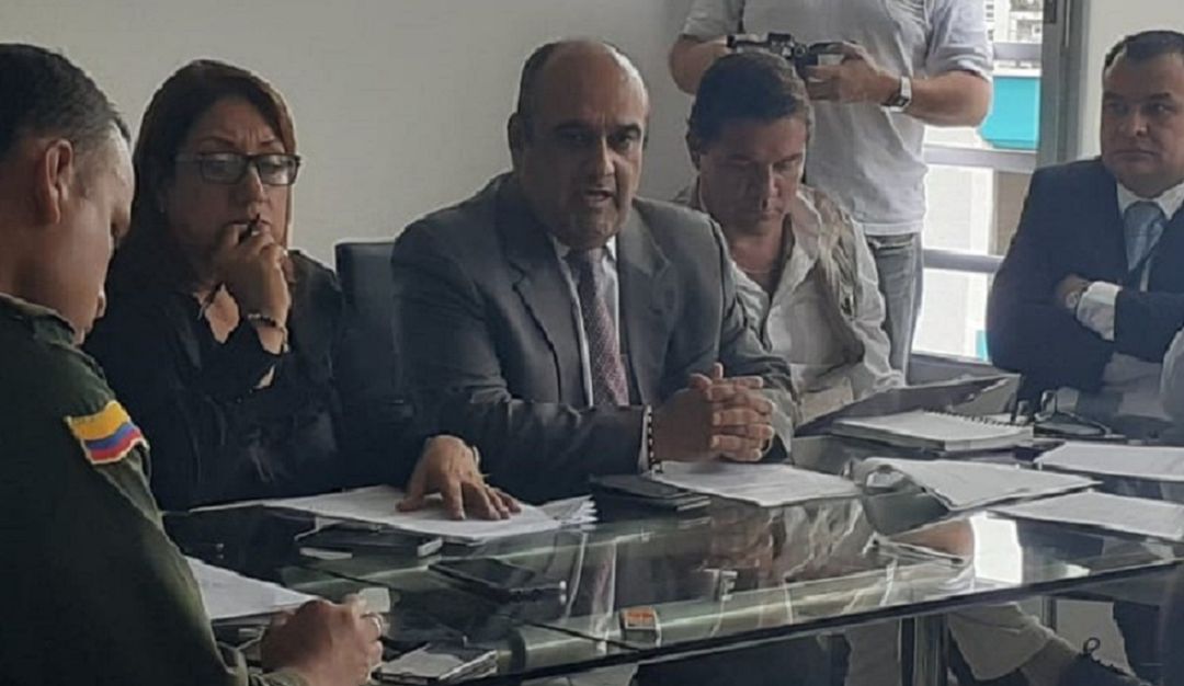 politica candidatos caldas: Discusión entre candidato a gobernación y secretario de gobierno de Caldas