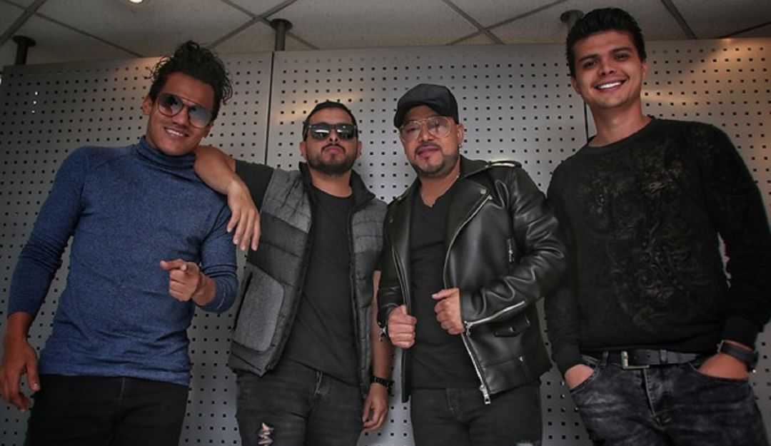 Fotos íntimas de cantante de Kvrass: Se filtran fotos íntimas del cantante de Kvrass con su ex