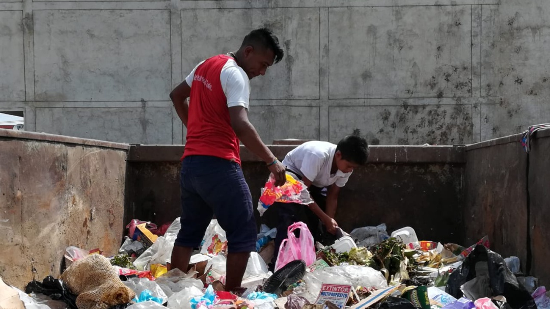 Hambre en La Guajira: Indígenas envían a sus hijos a comer en basureros