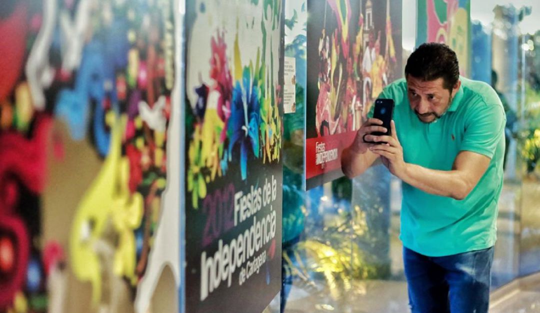 Exposición afiches Fiestas Independencia Cartagena: Visita la exposición de afiches de Fiestas de Independencia en Cartagena
