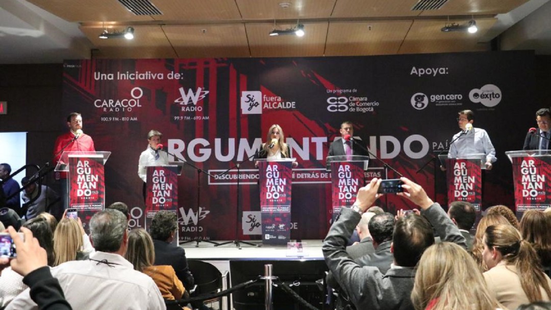 Discusiones sobre metro y maquinaria calentaron debate por la alcaldía