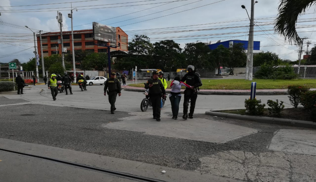 Universidad del Atlántico: 30 personas fueron conducidas a la URI tras disturbios en la UniAtlántico