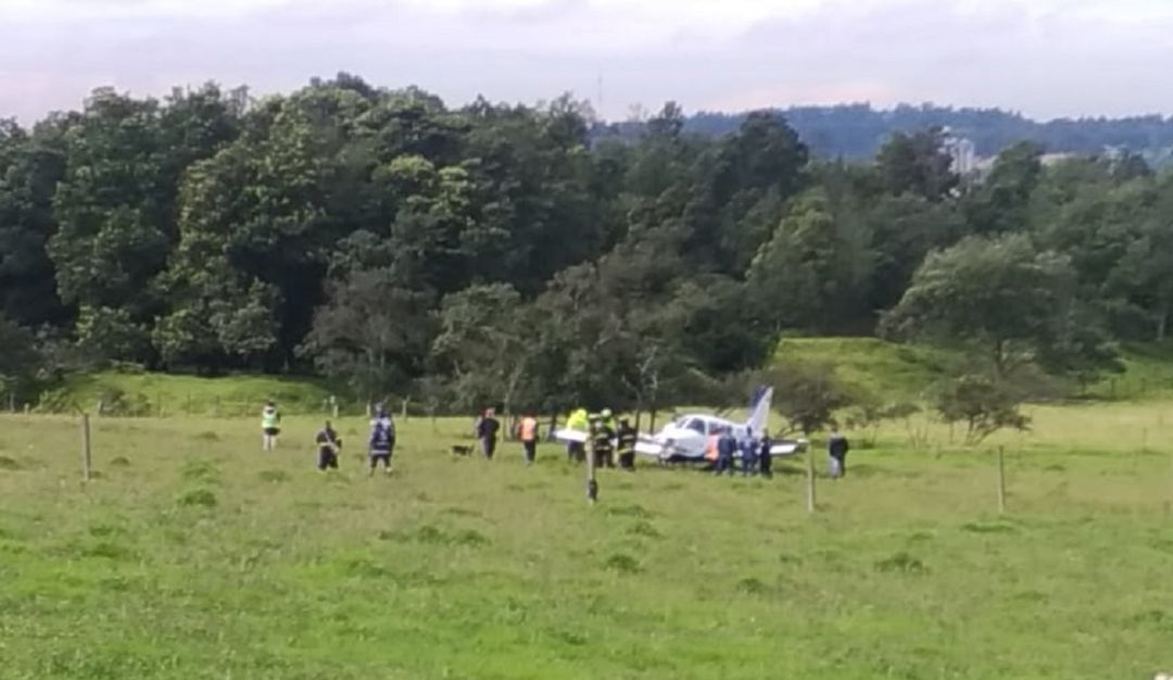 Emergencias en Bogotá avionetas: Avioneta aterrizó de emergencia en el norte de Bogotá