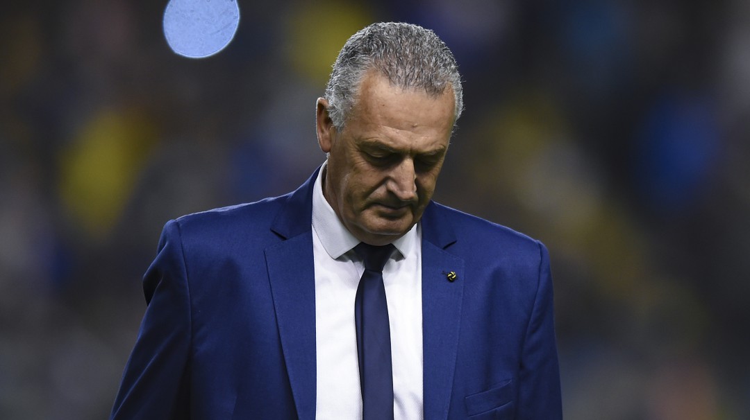 Gustavo Alfaro se iría de Boca a final de año