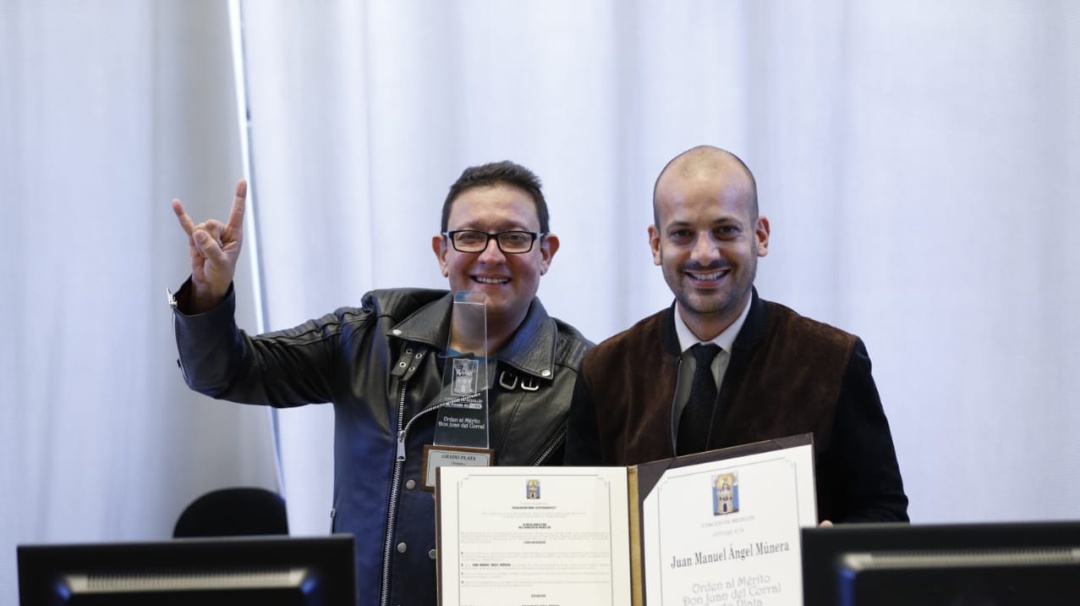 Reconocimiento Mérito Juan del Corral para Juan Kiss
