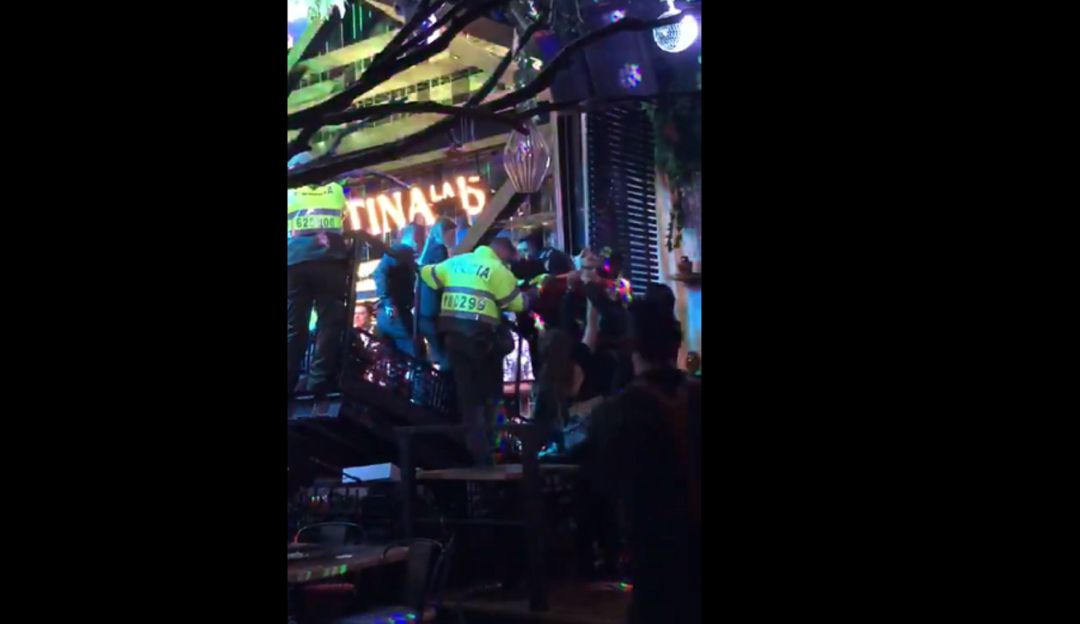Cantina la 15 desplome: Tarima con mariachis se desplomó y dejó 10 heridos en Bogotá
