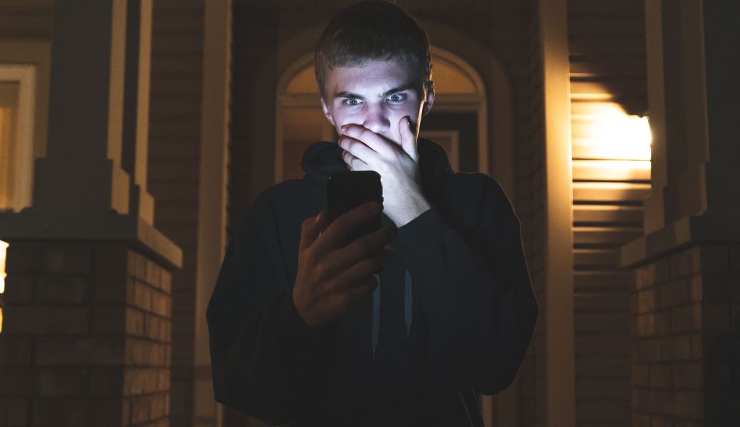 Corte Suprema de Justicia Sentencia Sexting Desnudos en Redes Sociales: ¿Violación 2.0? Obligar a tomarse fotos o videos desnudos es un delito