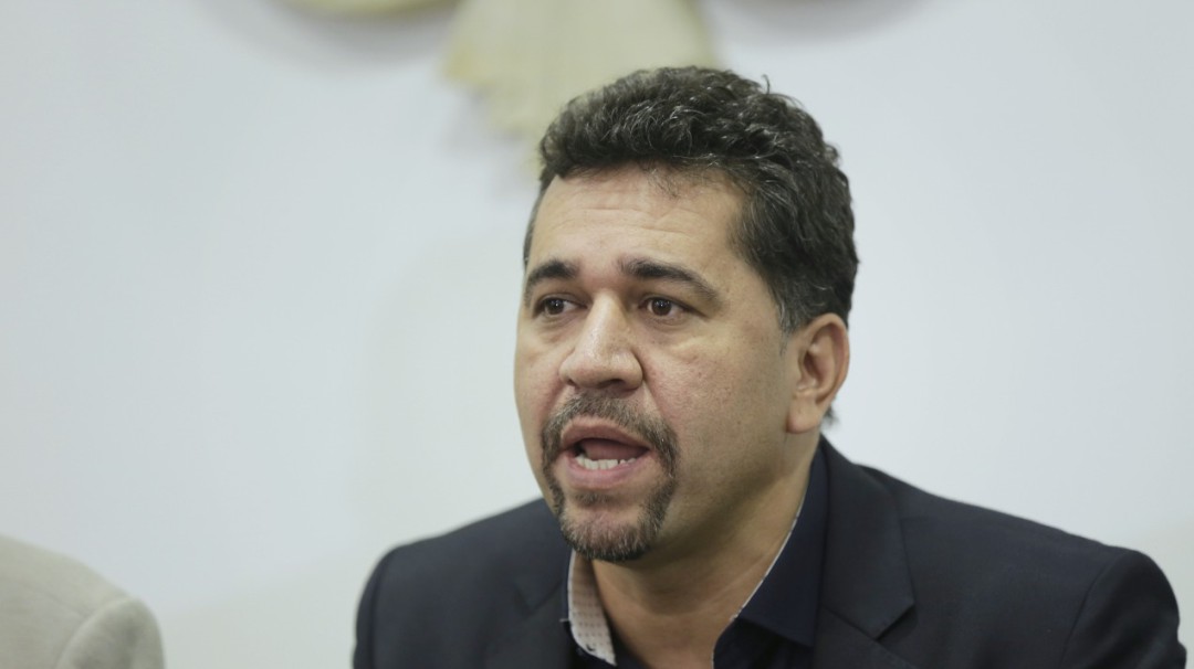 "Llevar cocaína a Medellín es como llevar hormigas culonas a Bucaramanga"