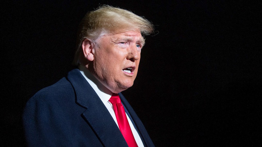 Justicia suspende orden de Trump de denegar visados a migrantes sin seguro