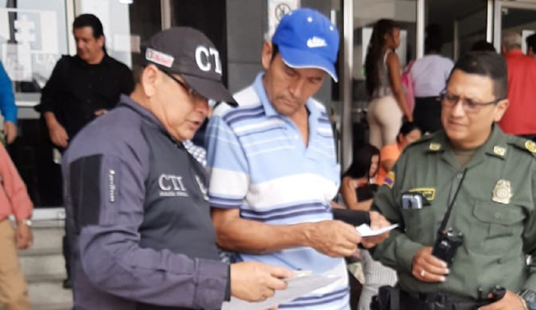 Taxista habría arrojado a su compañera sentimental desde un tercer piso: Taxista habría arrojado a su compañera sentimental desde un tercer piso