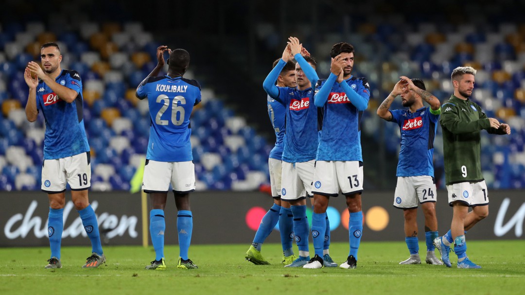 Sin acción: Ospina fue suplente en el empate de Napoli por Champions