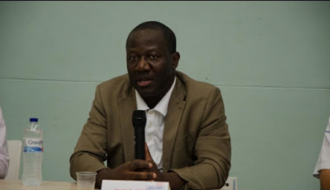Guy Djoken, Director ejecutivo del Centro Mundial para la Paz de la UNESCO.