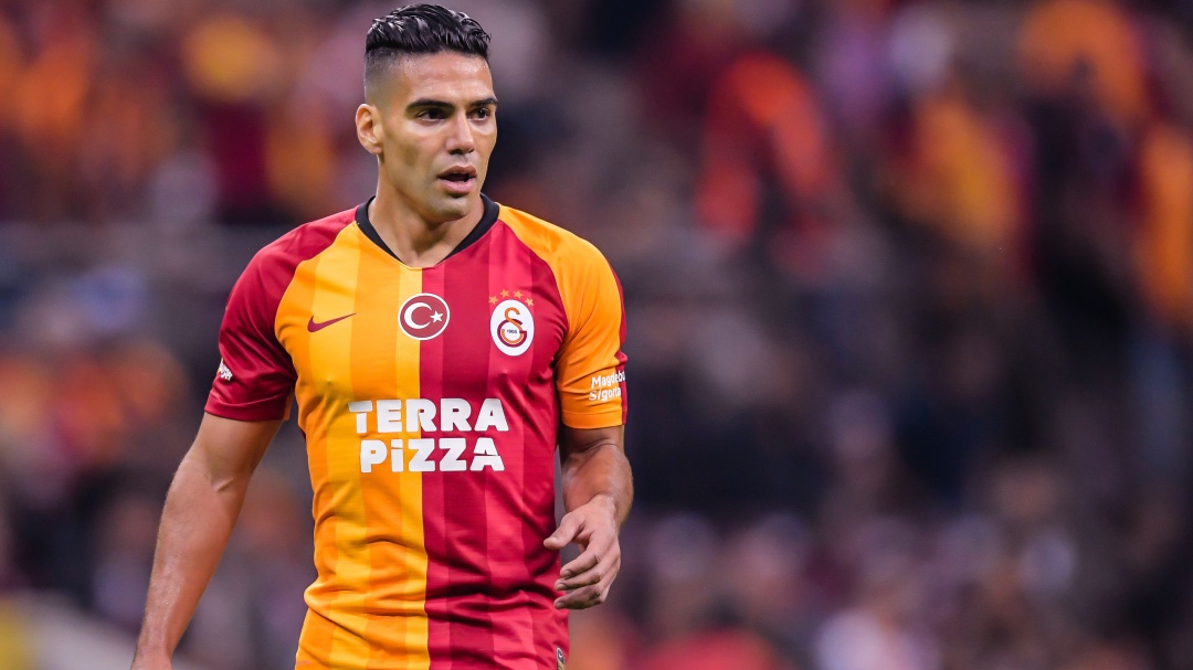 Roberto Carlos: "Falcao es un gran goleador y Galatasaray lo necesita"
