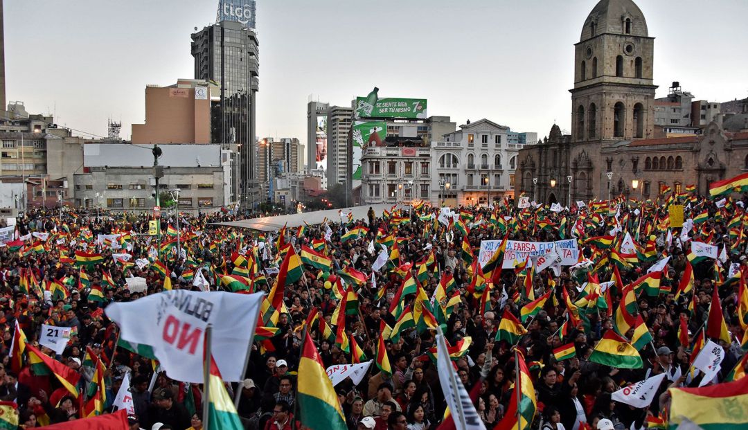 Protestas, Manifestaciones, Evo Morales, Carlos Mesa: Choques entre manifestantes en Bolivia dejan un muerto y decenas de heridos