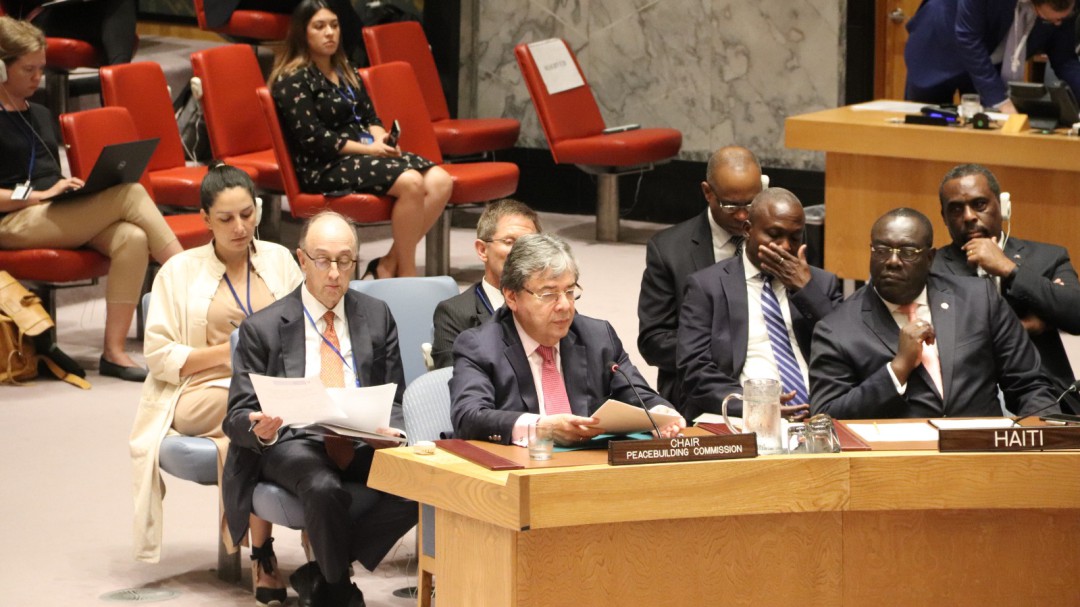 Carlos Holmes Trujillo: "Rechazamos la actitud hostil de Cuba con Colombia"
