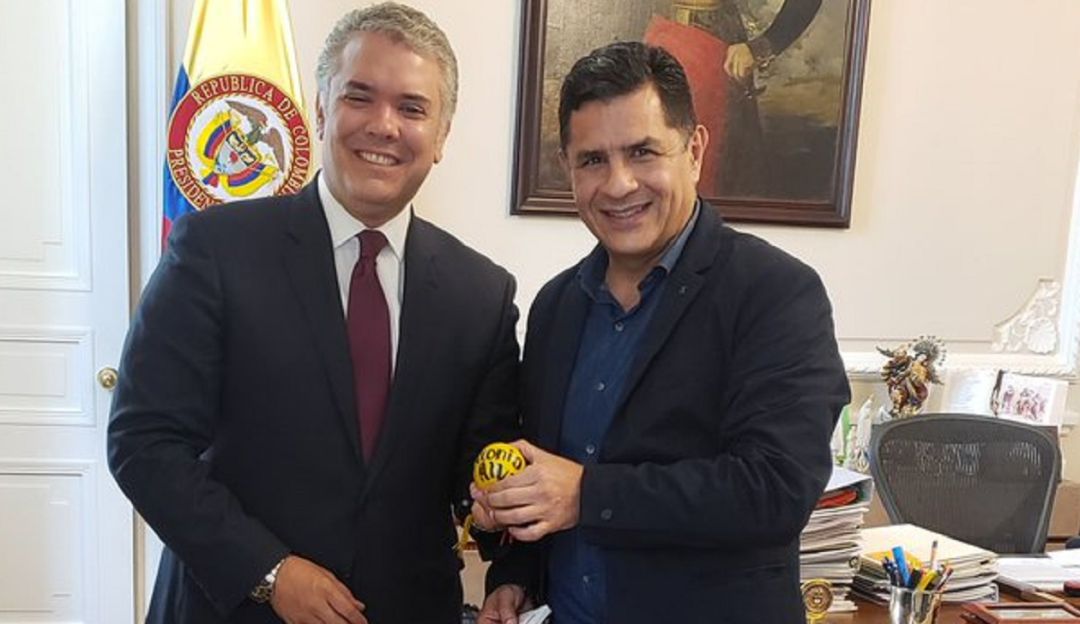 Con una canasta llena de naranjas, Jorge Iván Ospina se reunión con Duque: Economía Naranja, uno de los temas de la reunión Jorge Iván Ospina y Duque