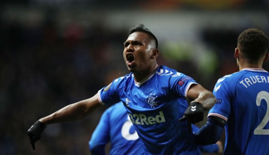 A.Morelos:"He mejorado mucho mi carácter gracias a Steven Gerrard"