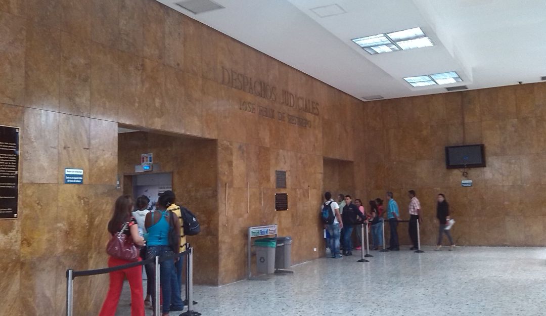 JOVEN EXTORSIONABA PROFESORA BELLO ANTIOQUIA: A la cárcel joven que extorsionaba a una docente de Bello, Antioquia