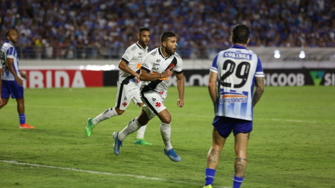 Henríquez ratifica su buen momento con gol en el Vasco Da Gama