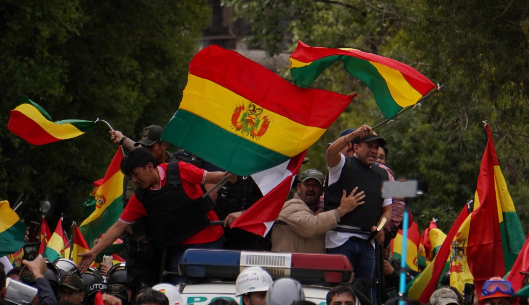Evo Morales renuncia: Incertidumbre sobre quién gobernará en Bolivia