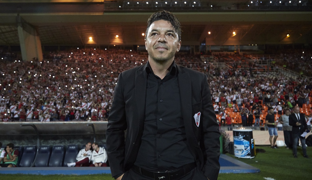 Marcelo Gallardo colegio biblioteca River Plate: Nostalgia pura: Gallardo estalló en llanto tras regresar a su colegio